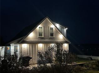 395 Park Ave, Portsmouth, RI 02871