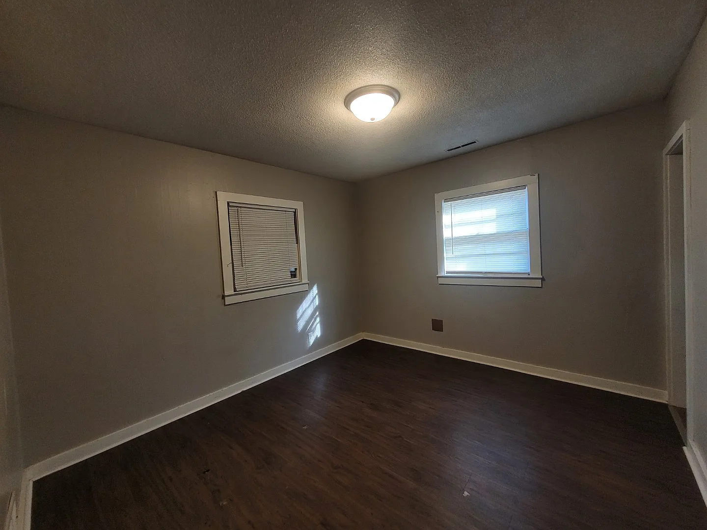 111 N Blaine - 1 — Photo 3
