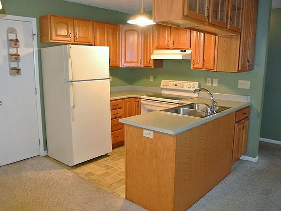 3rd image of 101 Belmont Ave