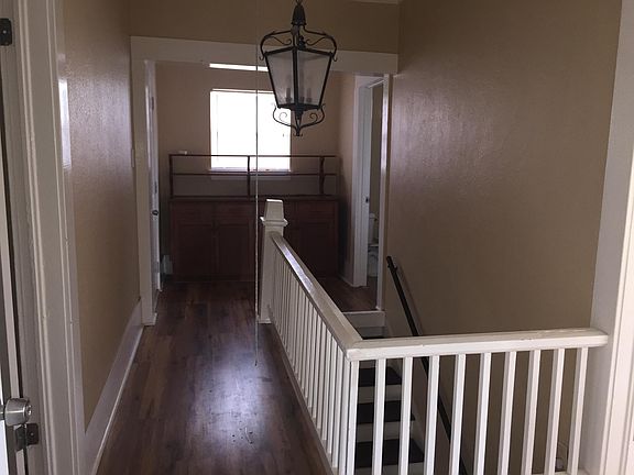 5th image of 411 E Laurel
