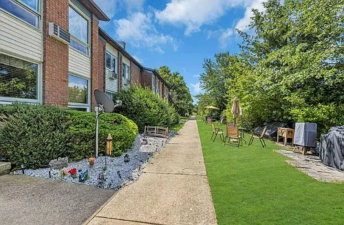 Lakeview Place Photo 1