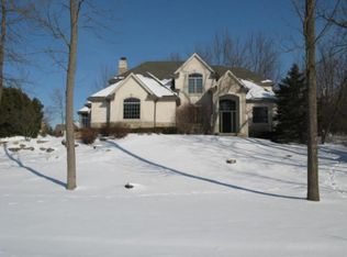 8202 Chippenham Dr, Dublin, OH 43016