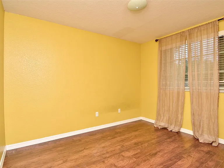 8982 Chambers St — Photo 14