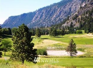 7 Golf Course Dr, Pateros, WA 98846