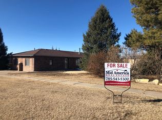 585 1st St, Phillipsburg, KS 67661