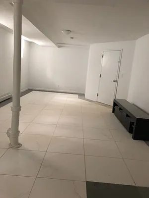 Rented by Alexiou Realty | media 7