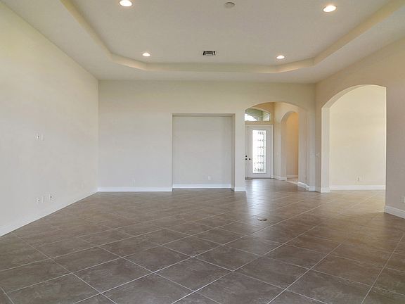 4th image of 17012 SW Sapri Way