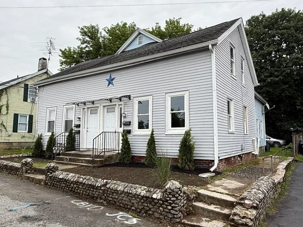 61A Railroad St, Putnam, CT 06260