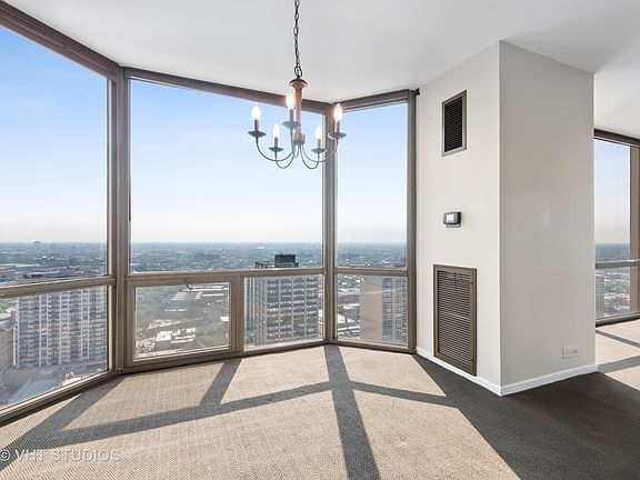 5th image of 2650 N Lakeview Ave APT 2901-03