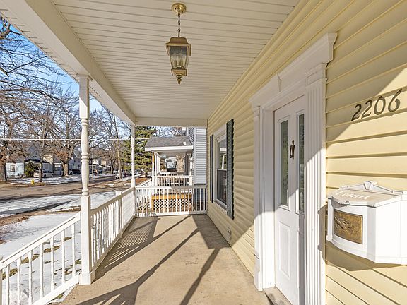 5th image of 2206 Horton Ave SE