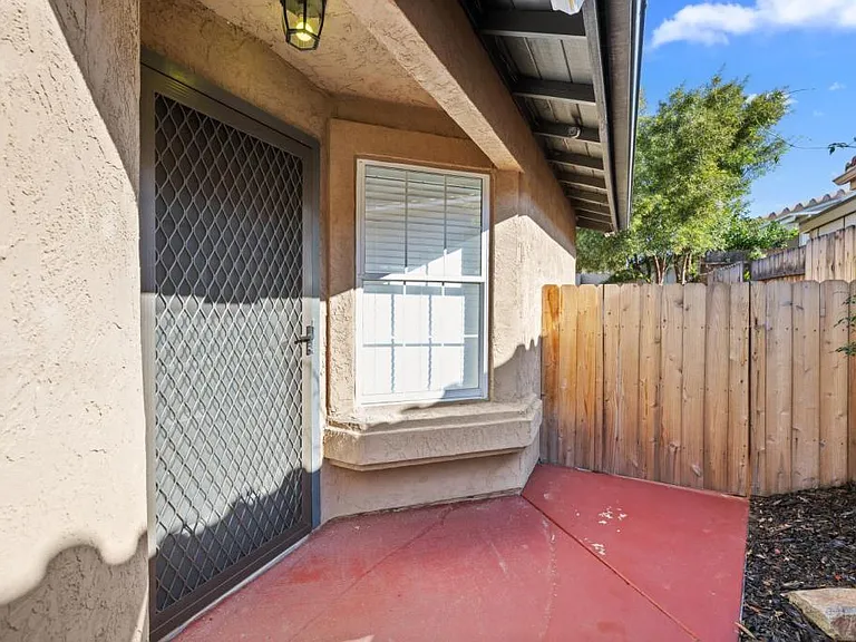 28082 Bavaria Dr — Photo 4