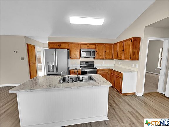 2nd image of 1213 E Avenue M