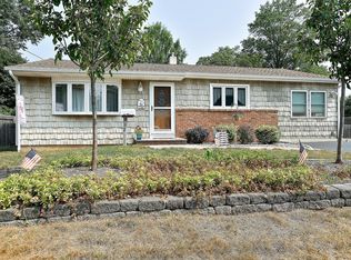 312 Clinton Ave, Middlesex, NJ 08846