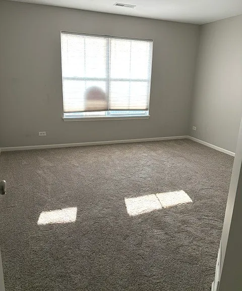 407 Blackstone Ave #0 — Photo 8