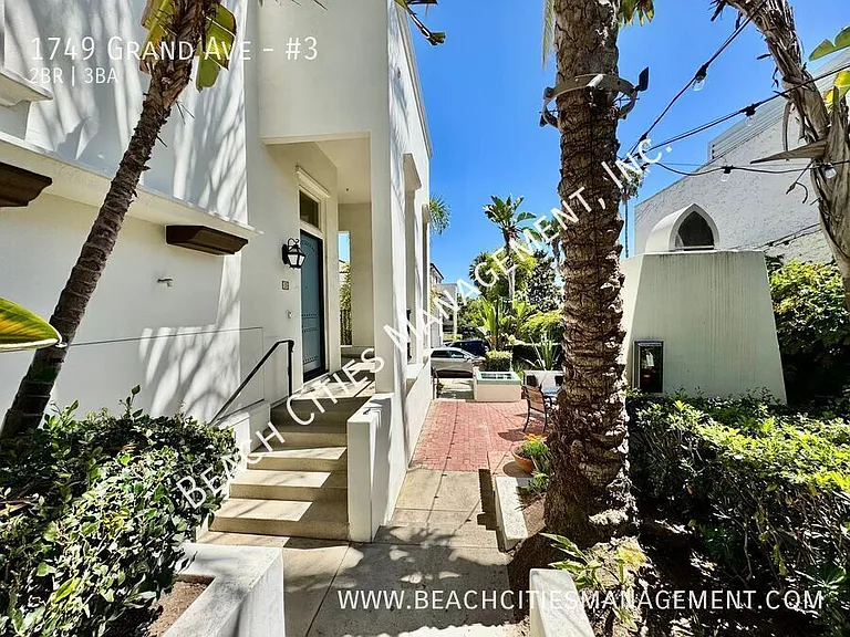 1749 Grand Ave #3 — Photo 4