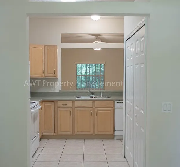 90 Farmsworth Dr #A — Photo 4