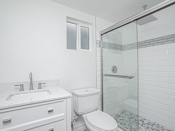 4th image of 3618 Quince St