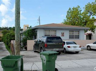 860 SW 3rd St APT 5, Miami, FL 33130
