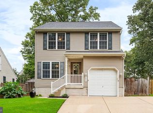 654 211th St, Pasadena, MD 21122