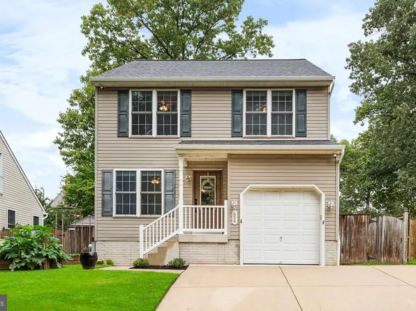 654 211th St, Pasadena, MD 21122