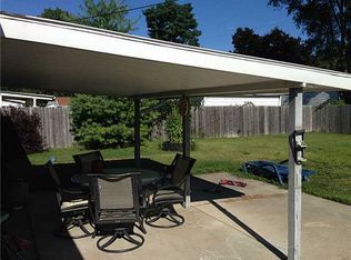 6741 Lincoln Green Rd, Holland, OH 43528