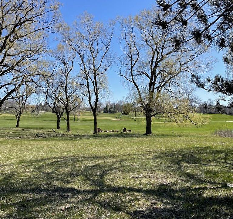 3319 W Mequon Rd Mequon WI Zillow