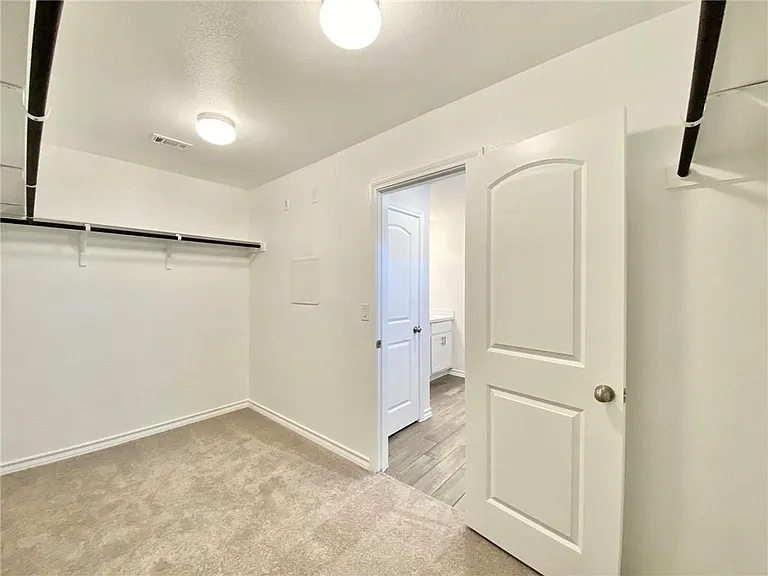 208 Caisson Trl — Photo 31