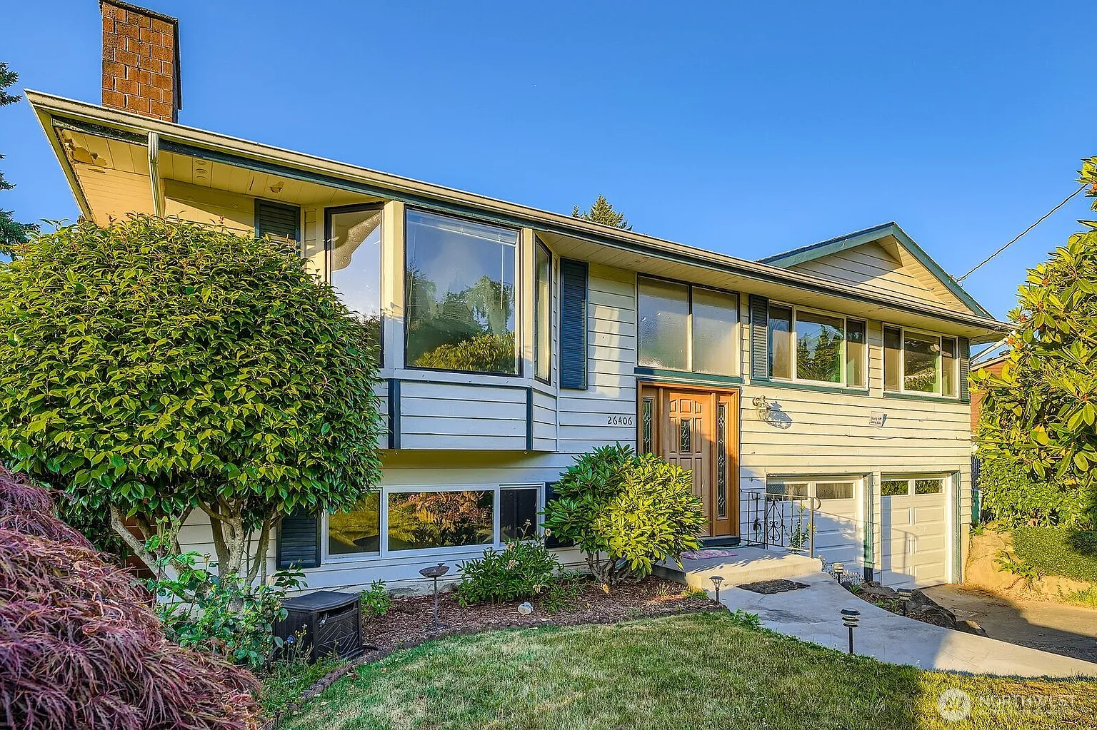 26406 Manchester Avenue photo 1