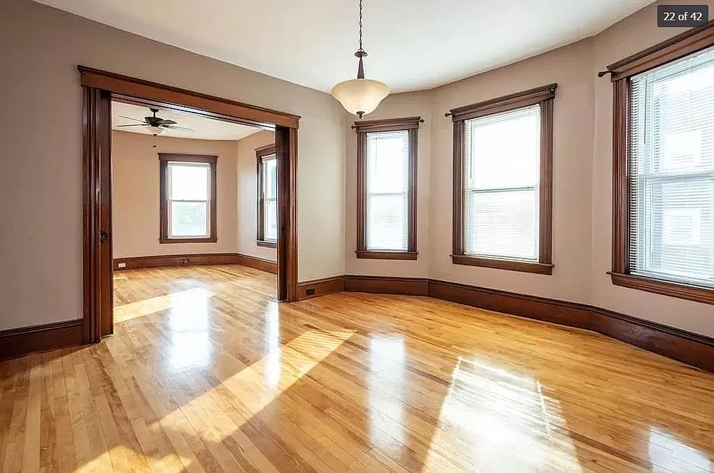 2 bed, 1200 sqft, $2,000 — Photo 4