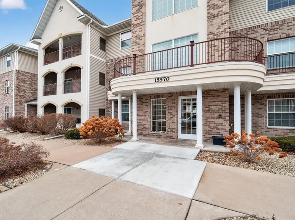 15570 Linnet St NW #2110, Andover, MN 55304