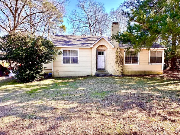 102 N McNair St, Purvis, MS 39475