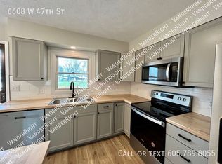 6608 W 47th St, Sioux Falls, SD 57106