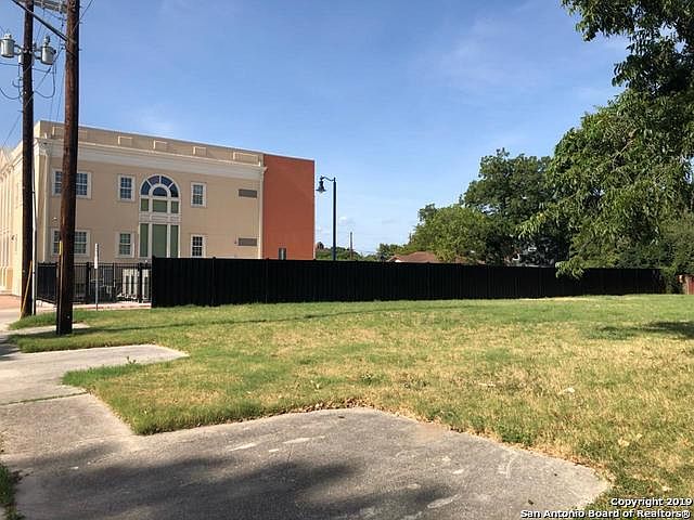 2nd image of 218 Connelly St