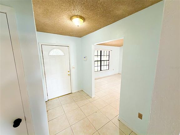 4th image of 415 3rd St W