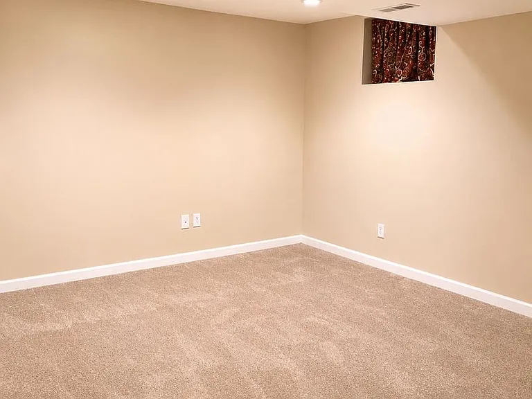 9821 Timbers Dr — Photo 18