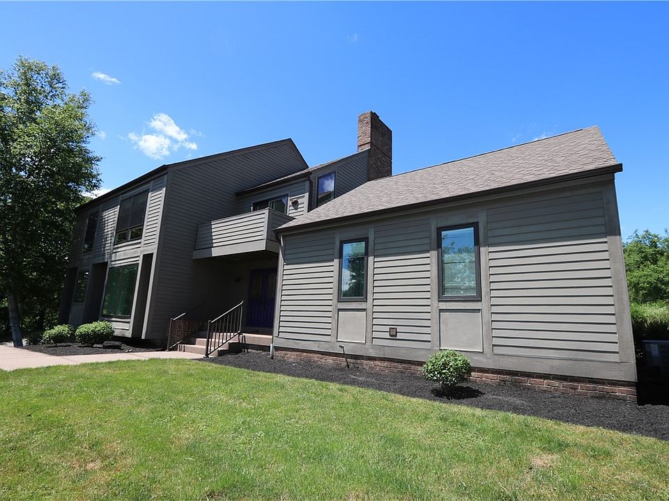 1st image of 134 Heathercroft Dr