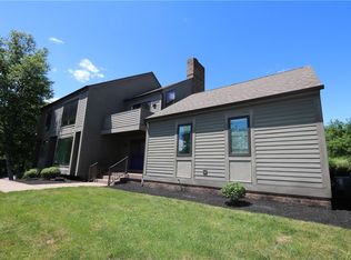 134 Heathercroft Dr, Cranberry Township, PA 16066