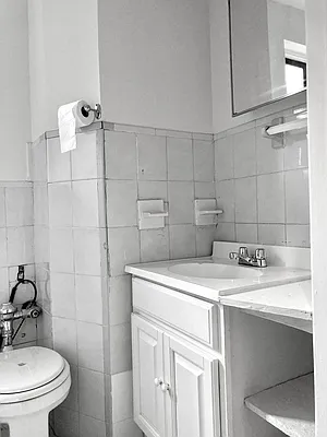 Rented by Bond New York | media 13