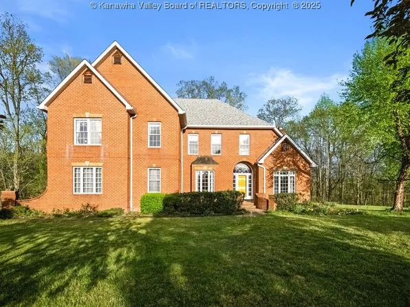 222 Whispering Woods Rd, Charleston, WV 25304