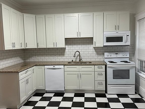 3rd image of 2433 Emerson Ave S #2