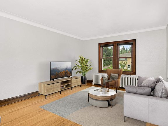 3rd image of 1164 Randolph Ave