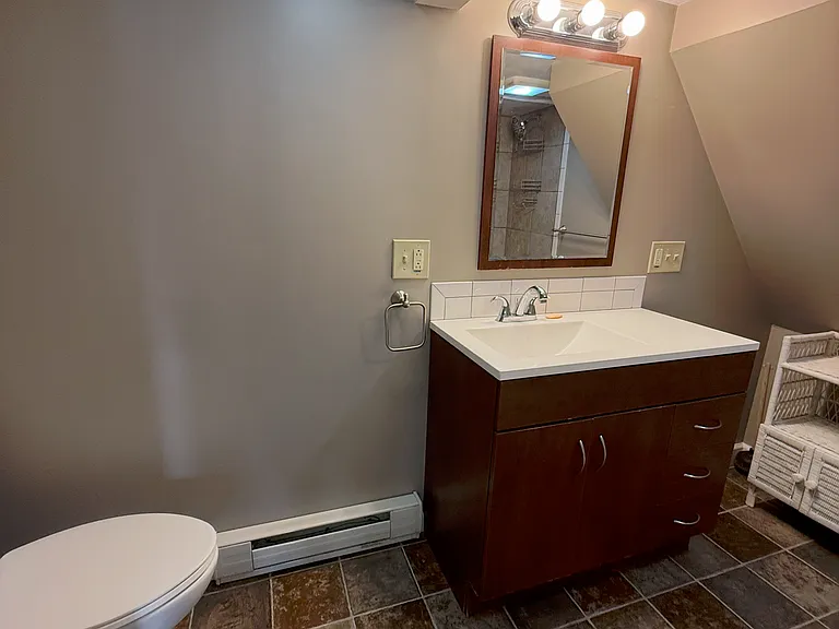 708 Carmalt St #3 — Photo 8