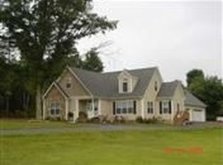 1579 Burns Dr, Newton, NC 28658