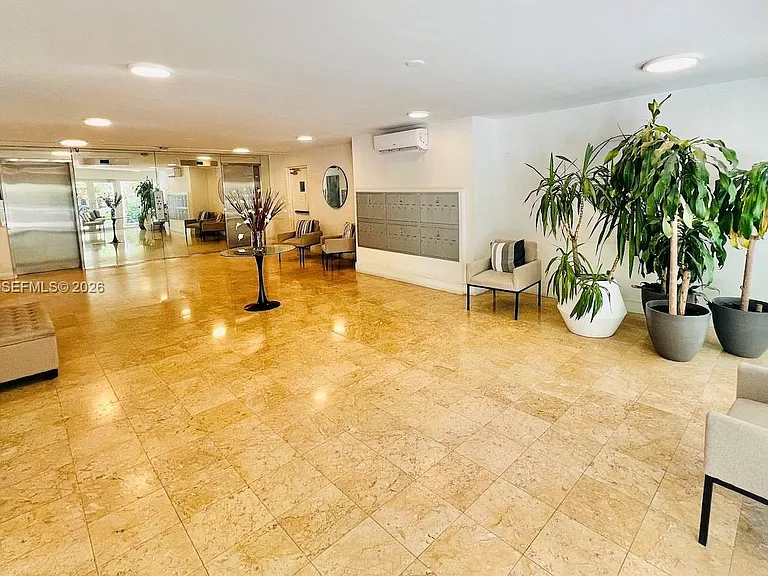 1750 James Ave #5D — Photo 28