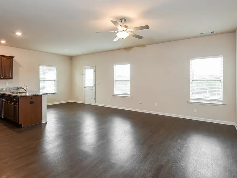 128 Innis Brook Cir — Photo 5