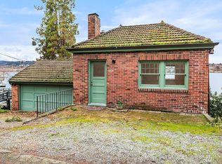 8424 Benotho Pl, Mercer Island, WA 98040