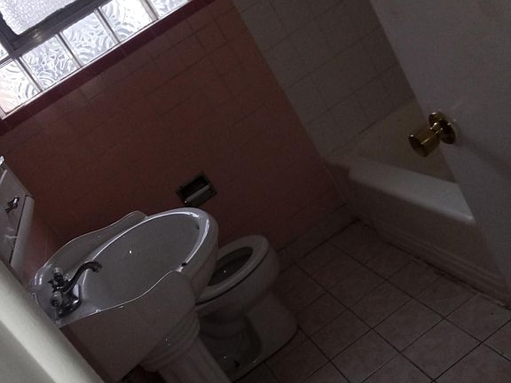 4th image of 6306 W Belmont Ave APT 3