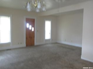 120 E High St, Fostoria, OH 44830