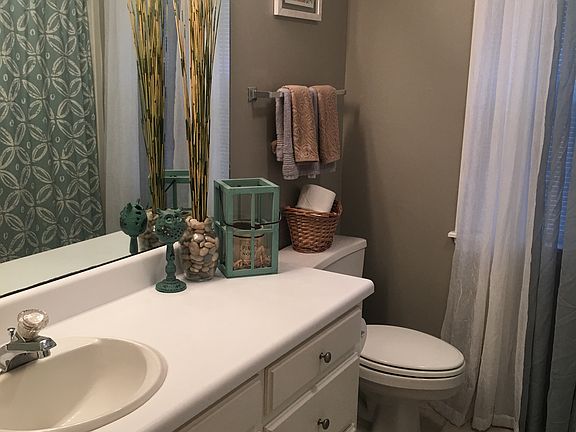 5th image of 1024 N Lake Dr