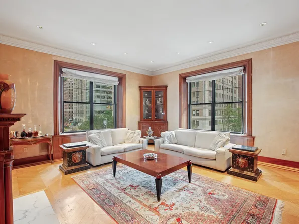 521 Park Avenue image 1 of 13